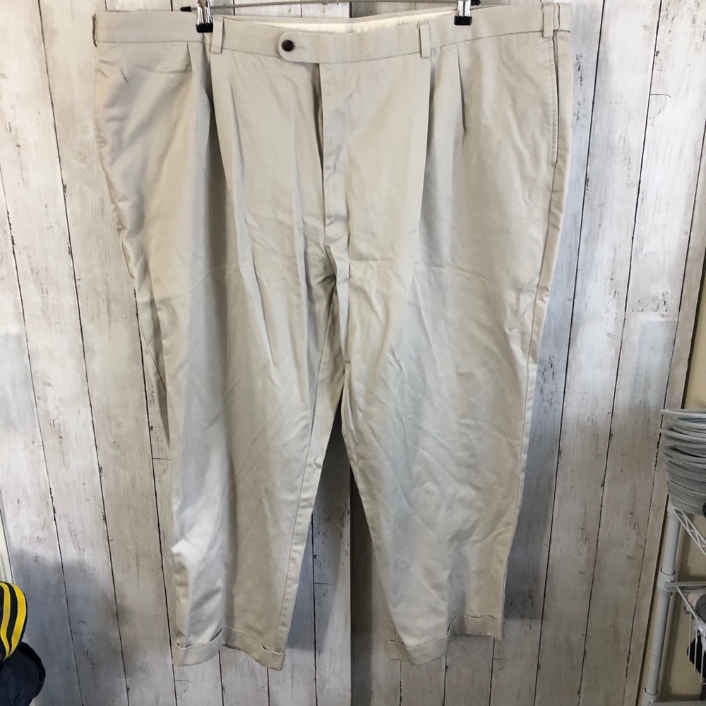 Pleated front khakis 52x30